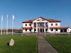 Siedziba Nadleśnictwa Strzelce (fot. Marek Danilczuk)